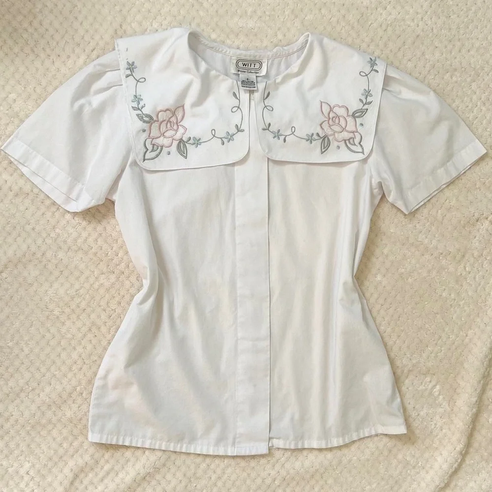 Vintage 1970s Cottagecore Witt Embroidered Blouse with Oversized Collar - Picture 3 of 10